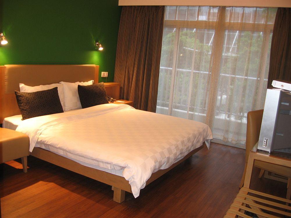 Yanjiang East Garden Inn Guangzhou Exterior photo