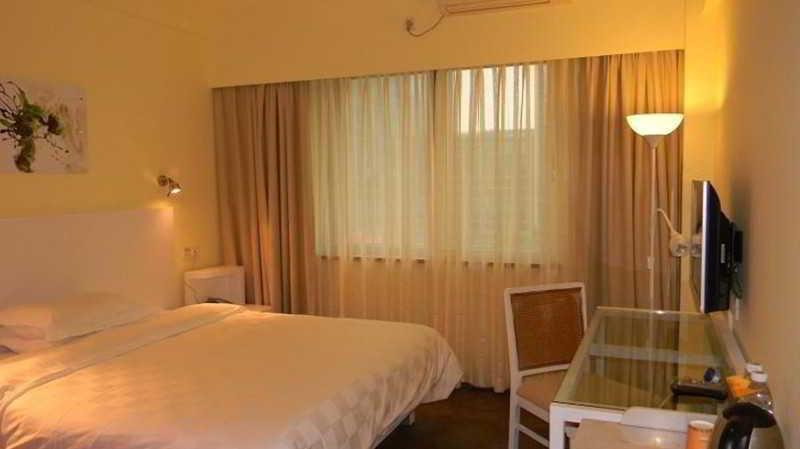 Yanjiang East Garden Inn Guangzhou Exterior photo